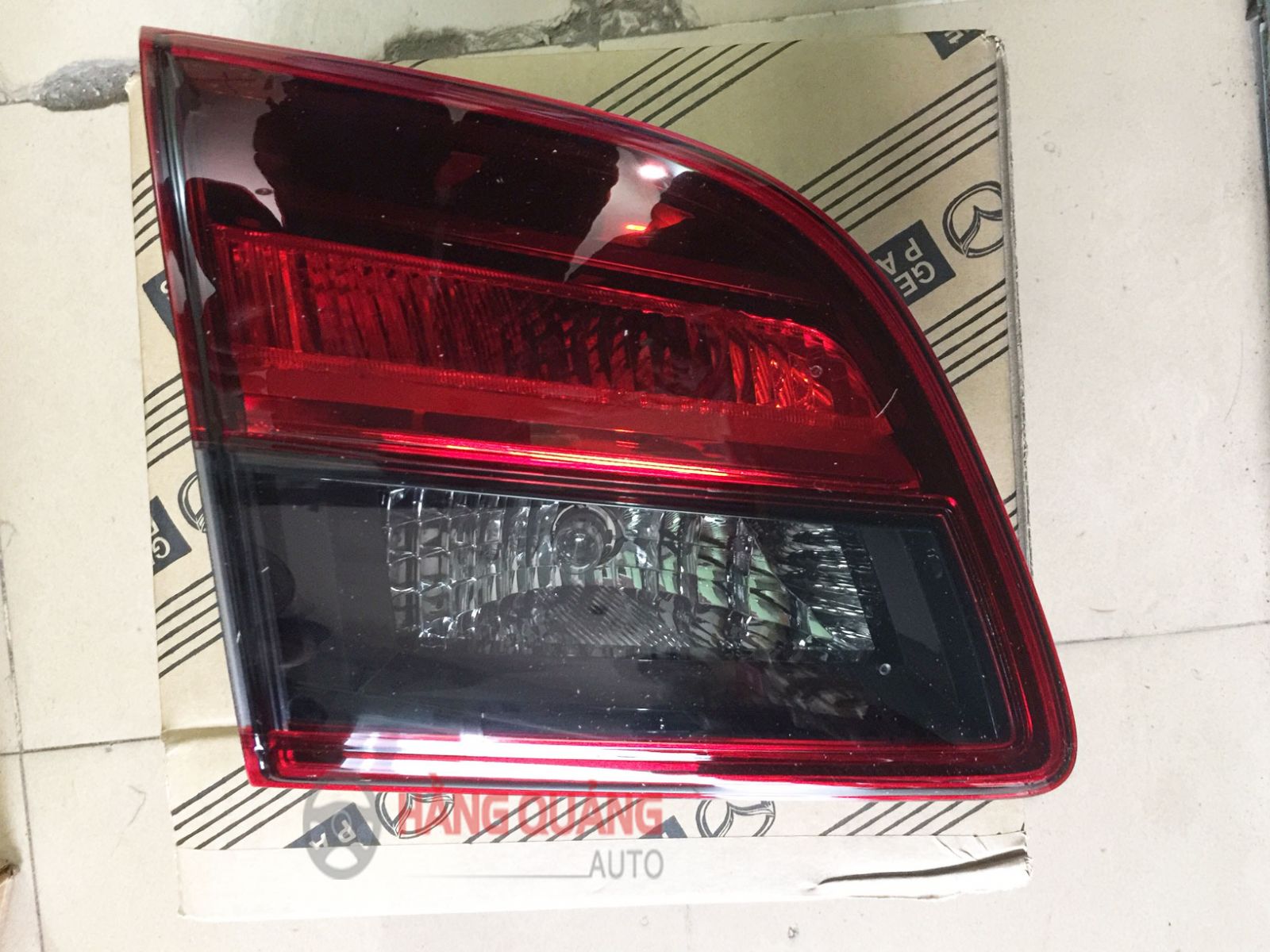 Đèn hậu trong Mazda CX9