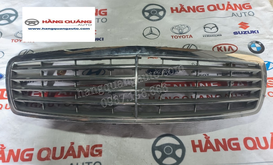 Mặt ca lăng Mercedes e240 w211 2004 2005