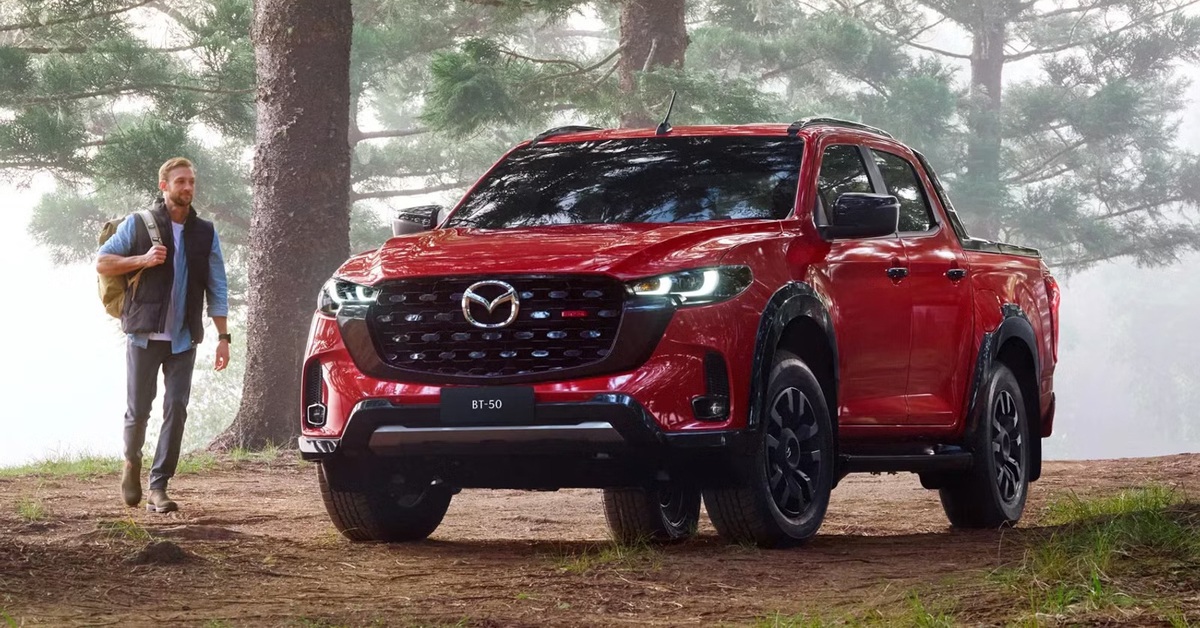 Ly Tâm Quạt Mazda BT-50 2016 2018