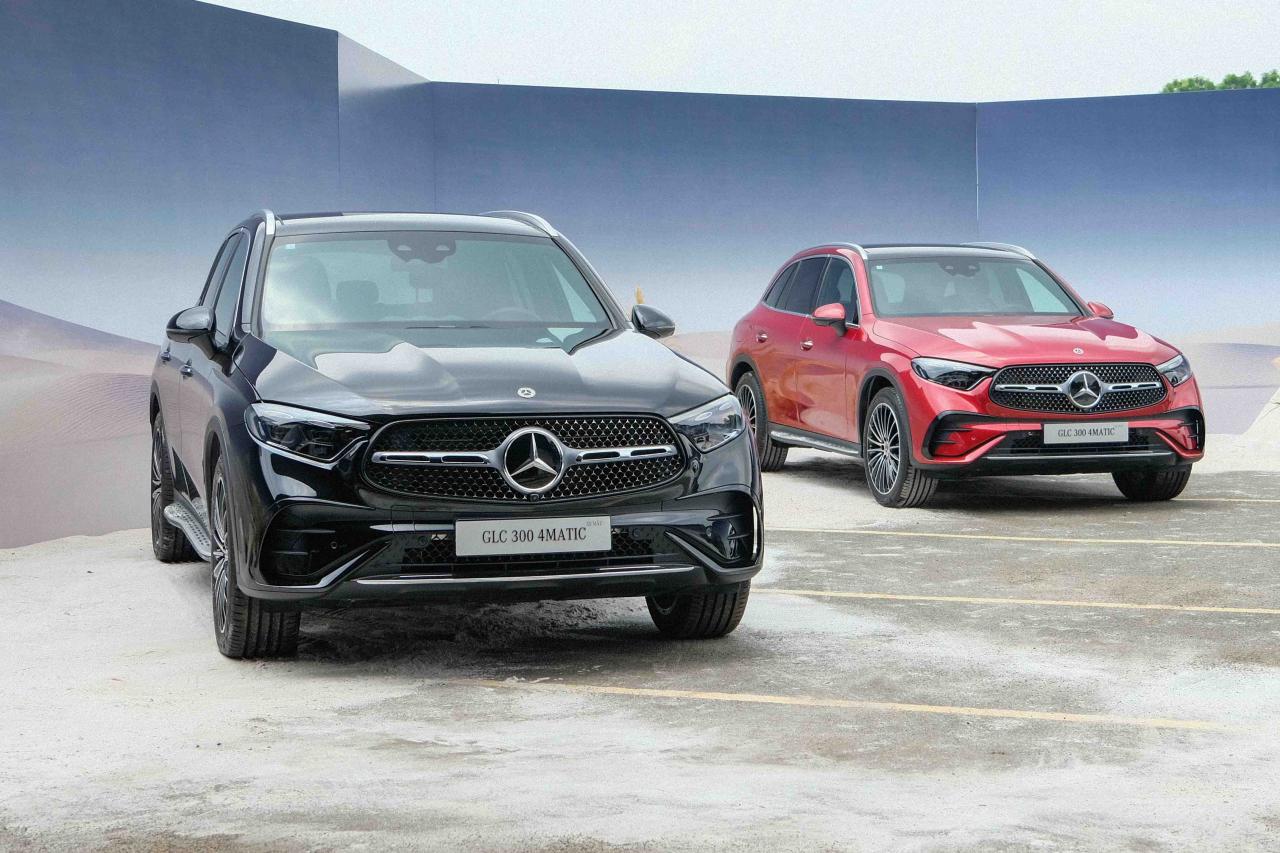 Bơm Nước Mercedes GLC300, GLC200 2016 - 2021