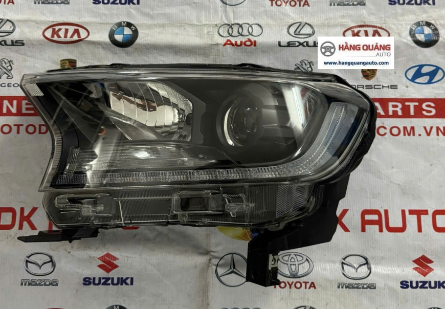 Đèn Pha Ford Raptor 2022